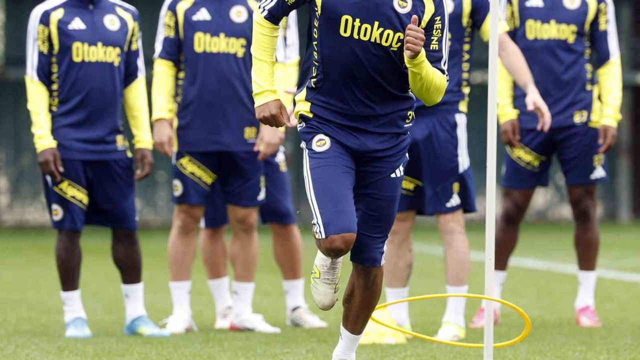 Fenerbahçe Çaykur Rizespor randevusu öncesi taktik yoğunluğunu artırdı