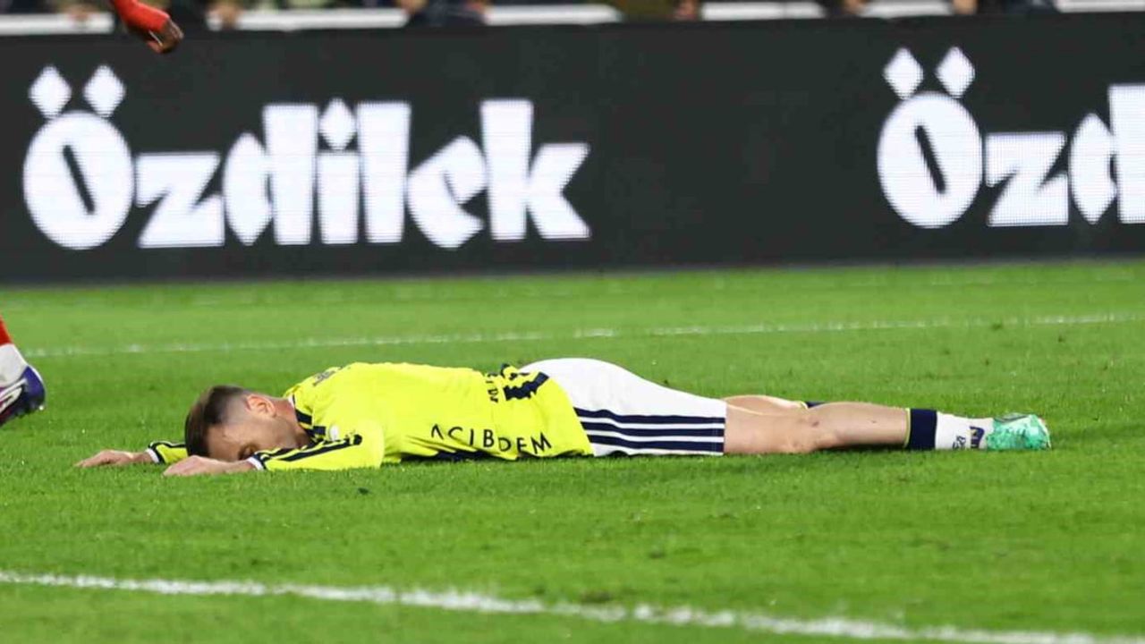 Fenerbahçe evinde takıldı: Göztepe 2-1 ile döndü