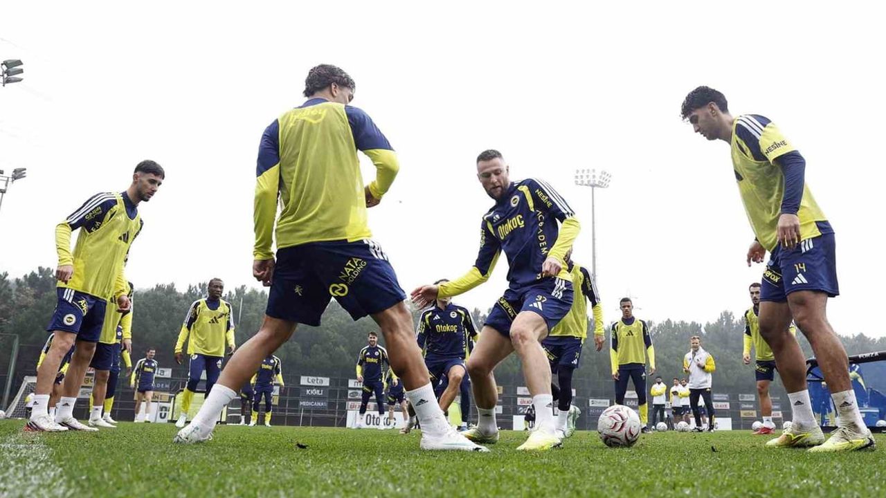 Fenerbahçe, Göztepe sınavına taktik ağırlıklı ve bayraklı anmayla hazırlanıyor