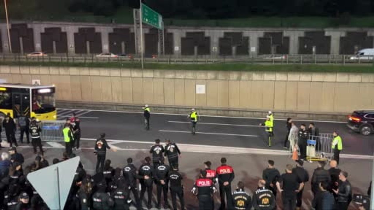 Fenerbahçe taraftarları RAMS Park’ta yoğun güvenlik önlemleriyle yerini aldı