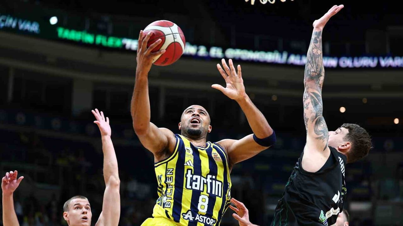 Fenerbahçe tek sayı farkıyla Körfez Basket'i mağlup etti