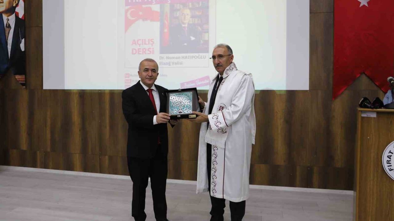 Fırat Üniversitesi'nde yeni akademik yıl terörsüz Türkiye vurgusuyla başladı