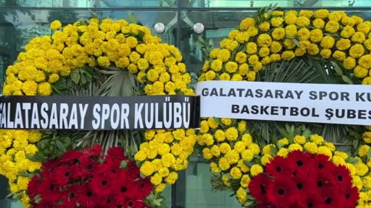 Galatasaray camiası Münir Mustafa Hatipoğlu'na veda etti