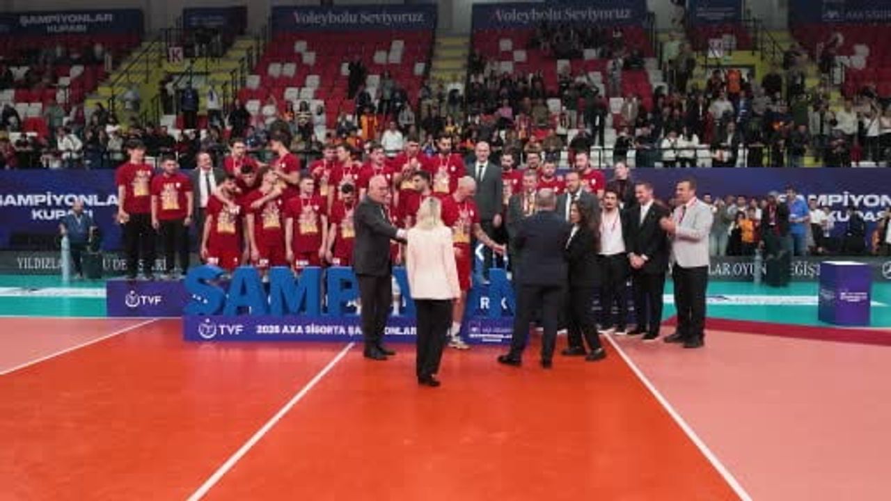 Galatasaray'dan kupayla gelen mesaj: bunlar daha başlangıç