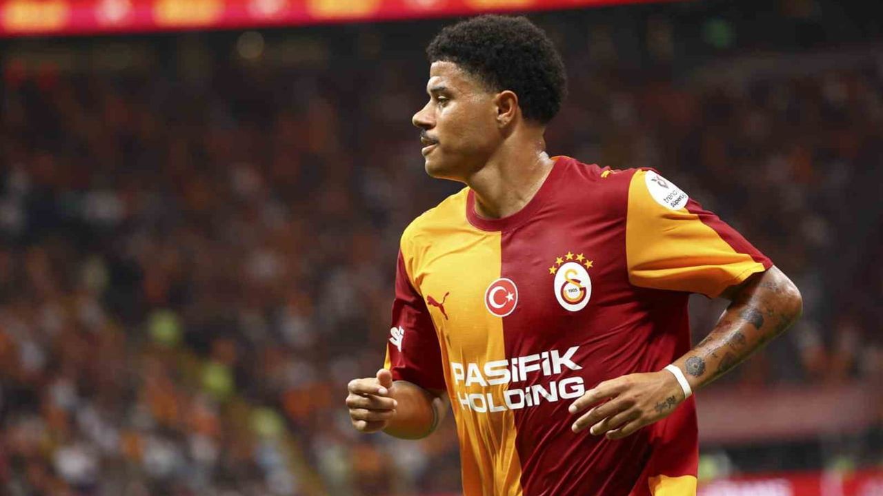 Galatasaray formasıyla 100. maça çıkmaya hazırlanan Gabriel Sara