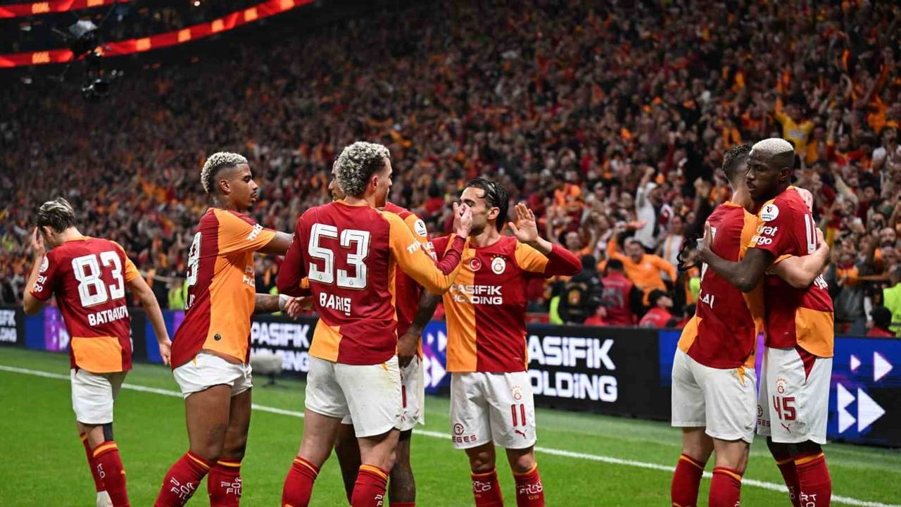 galatasaray ram s park'taki yenilmezliğini derbide sürdürdü
