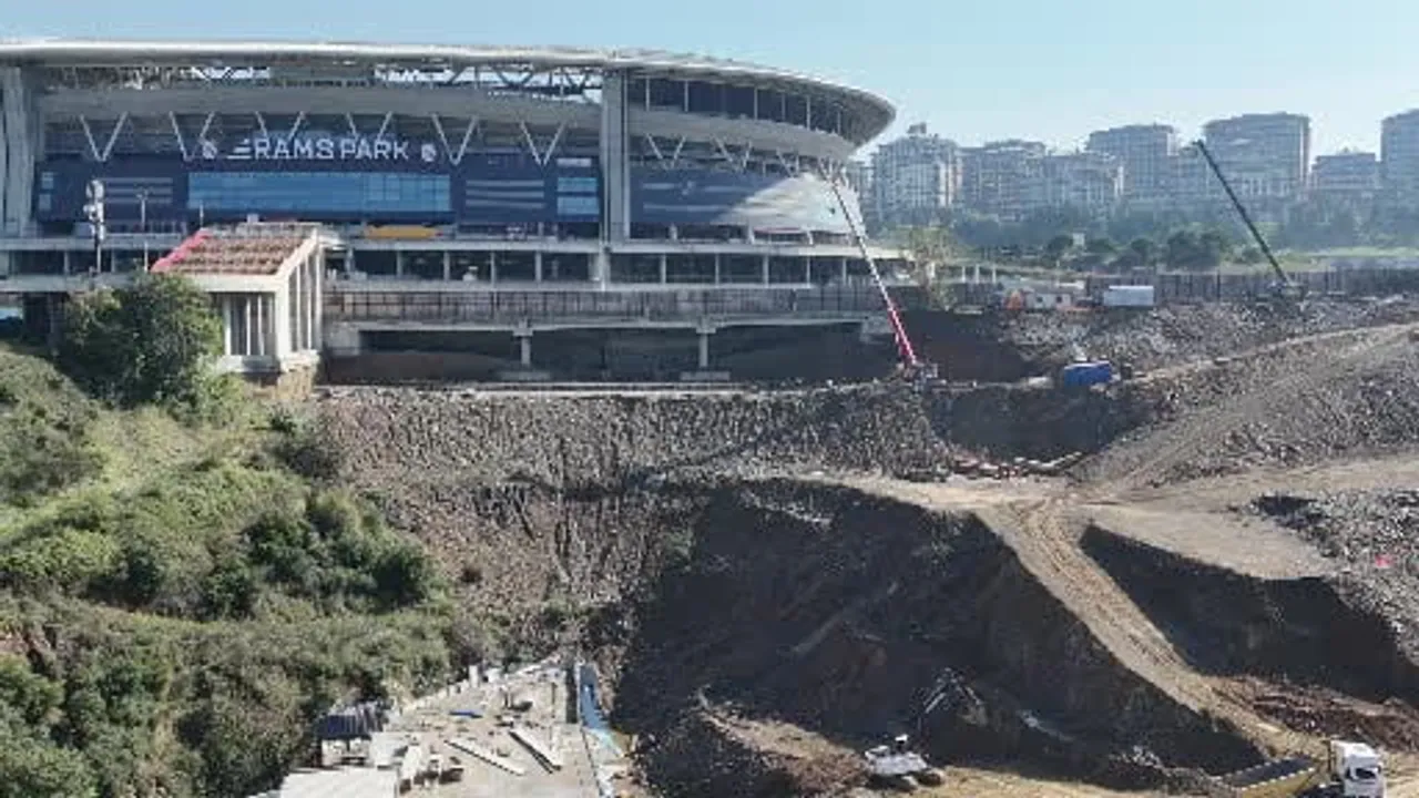 Galatasaray stadında kazıklı temel çalışmaları ve şantiye hareketliliği sürüyor