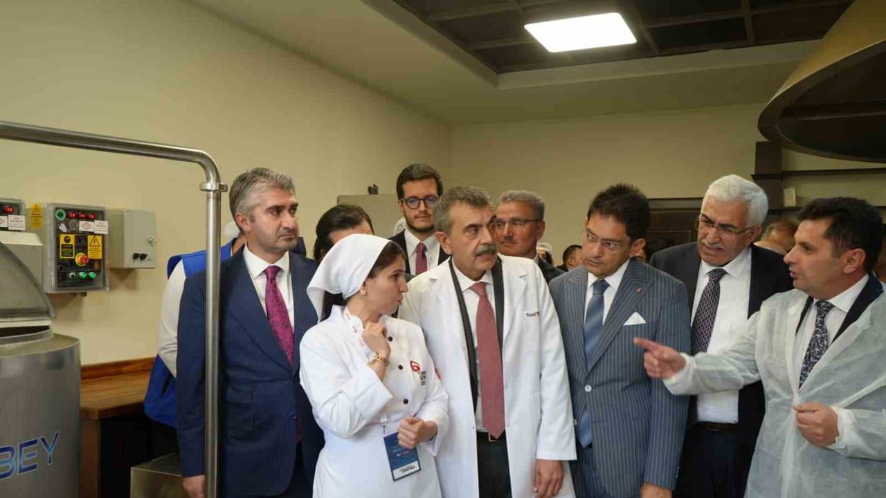 Gastronomi eğitiminde yeni dönem: Erzurum'da Ülker gastronomi lisesi açıldı