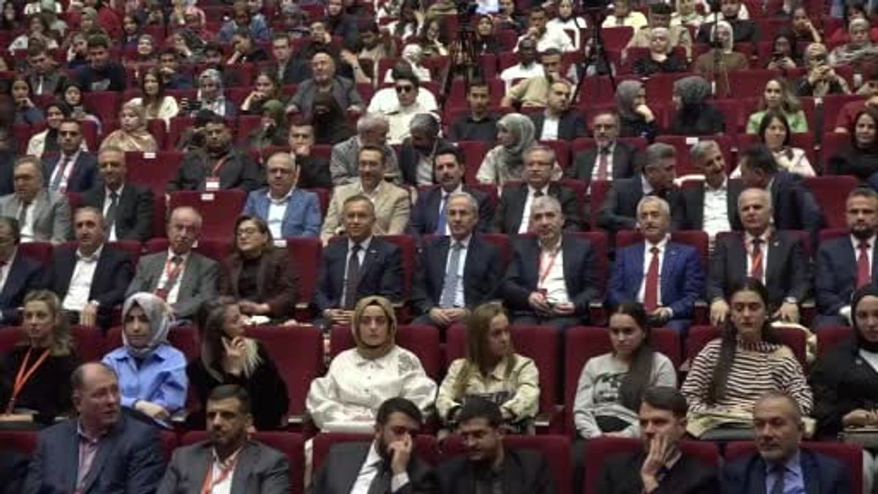 Gaziantep'te uluslararası akademisyenler islami müşterekleri tartışmak üzere bir araya geldi