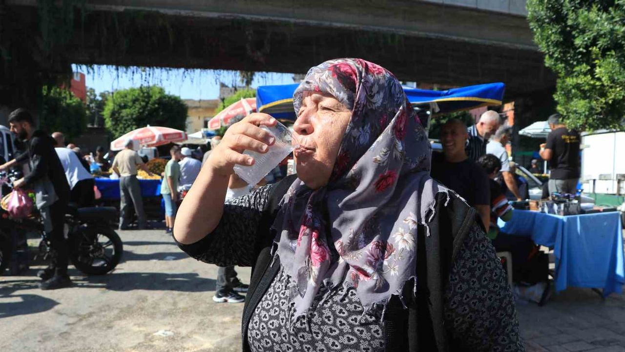 Geçmişin serin tadı: Adana'da el yapımı gazoz geleneğini sürdürüyor