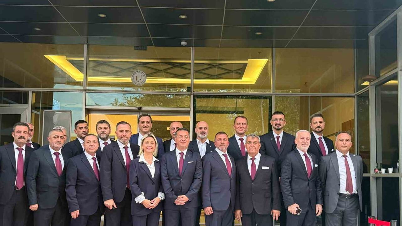 Gemlik Ticaret ve Sanayi Odası'nda beyaz listeyle zafer: Hasan Hamaloğlu 19 meclis üyeliği kazandı
