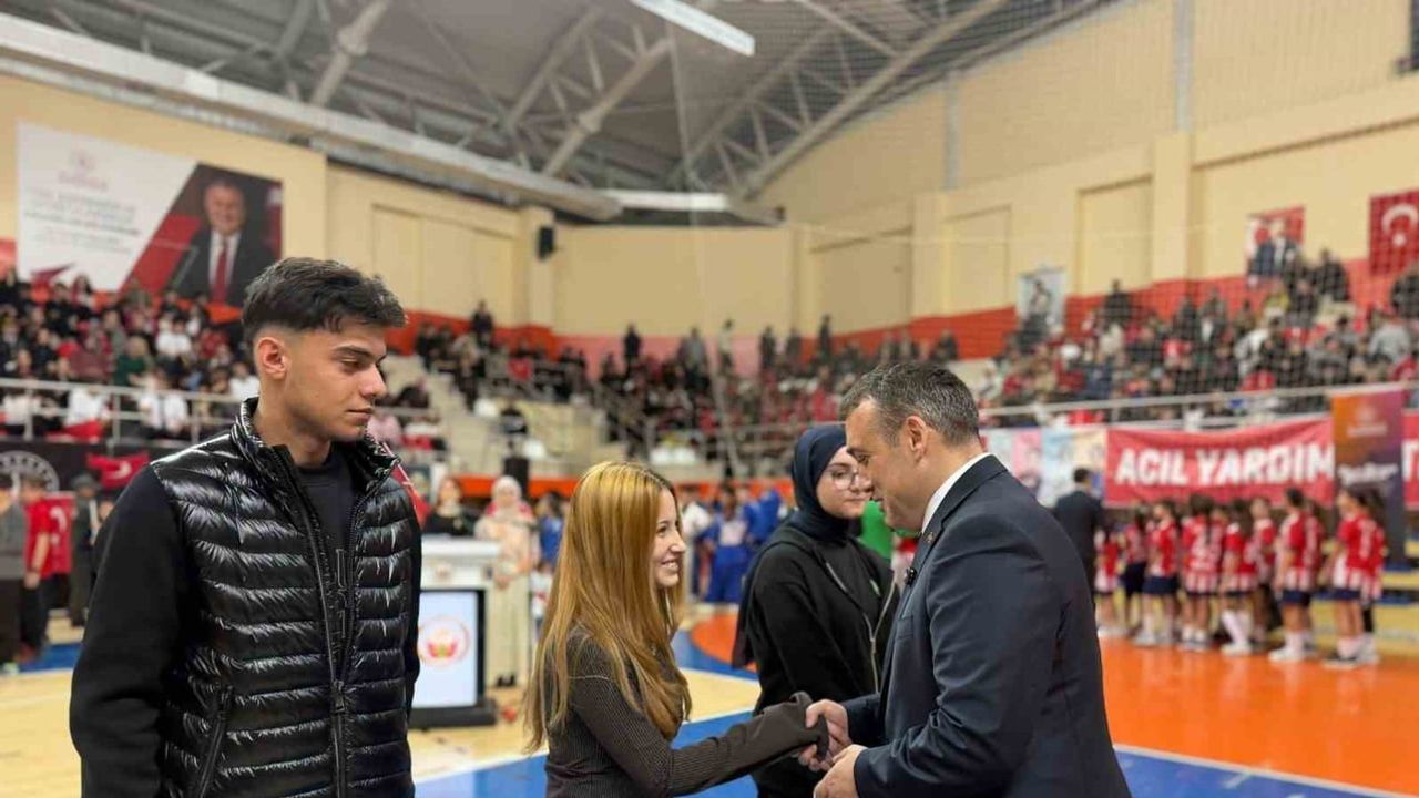Genç kalem ödüle erişti: Duru Yıldırım kompozisyonda ikinci seçildi