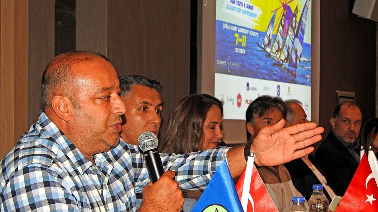 Genç rüzgâr kahramanları Alaçatı'da buluştu