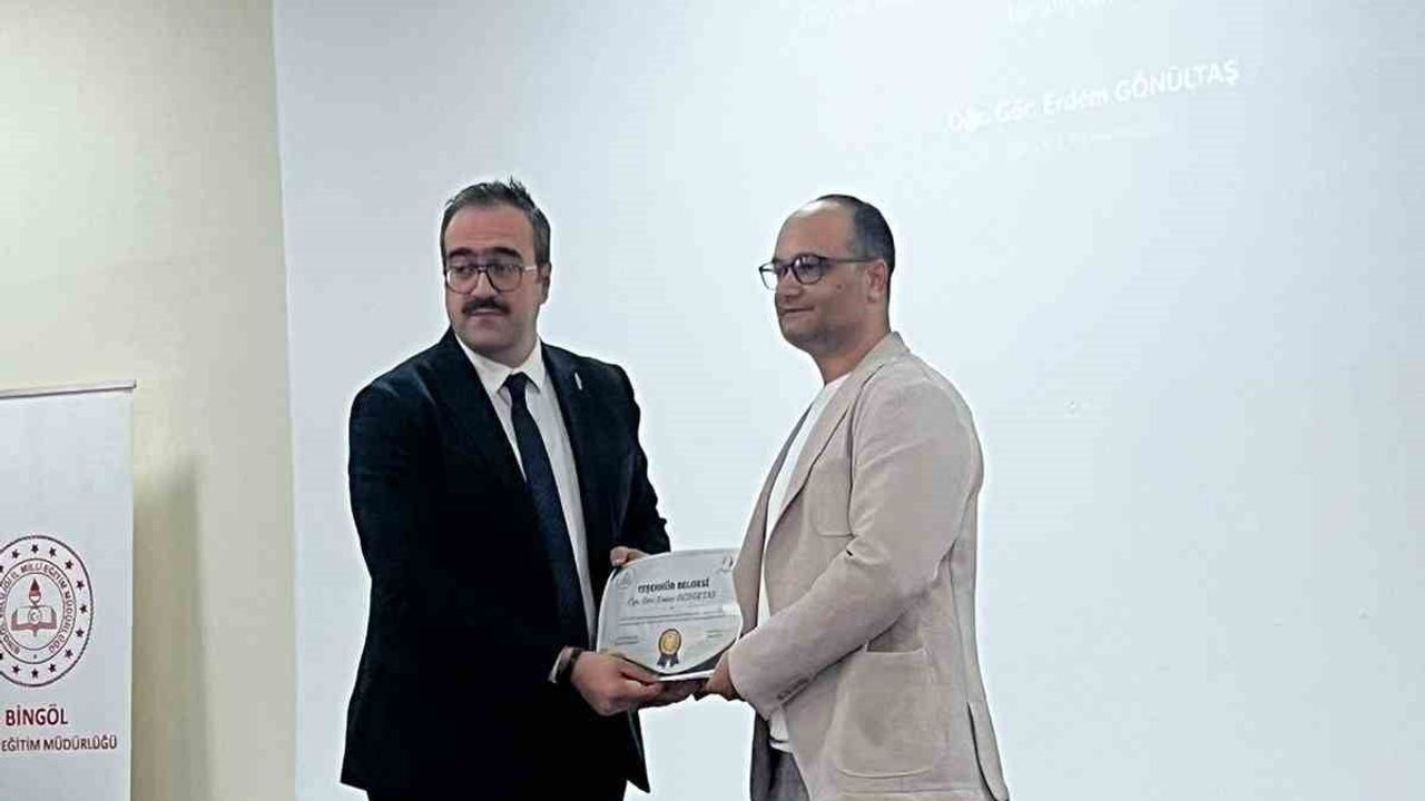 Genç'te öğrenciler dijital dünyada güvenli internet kullanmayı öğrendi