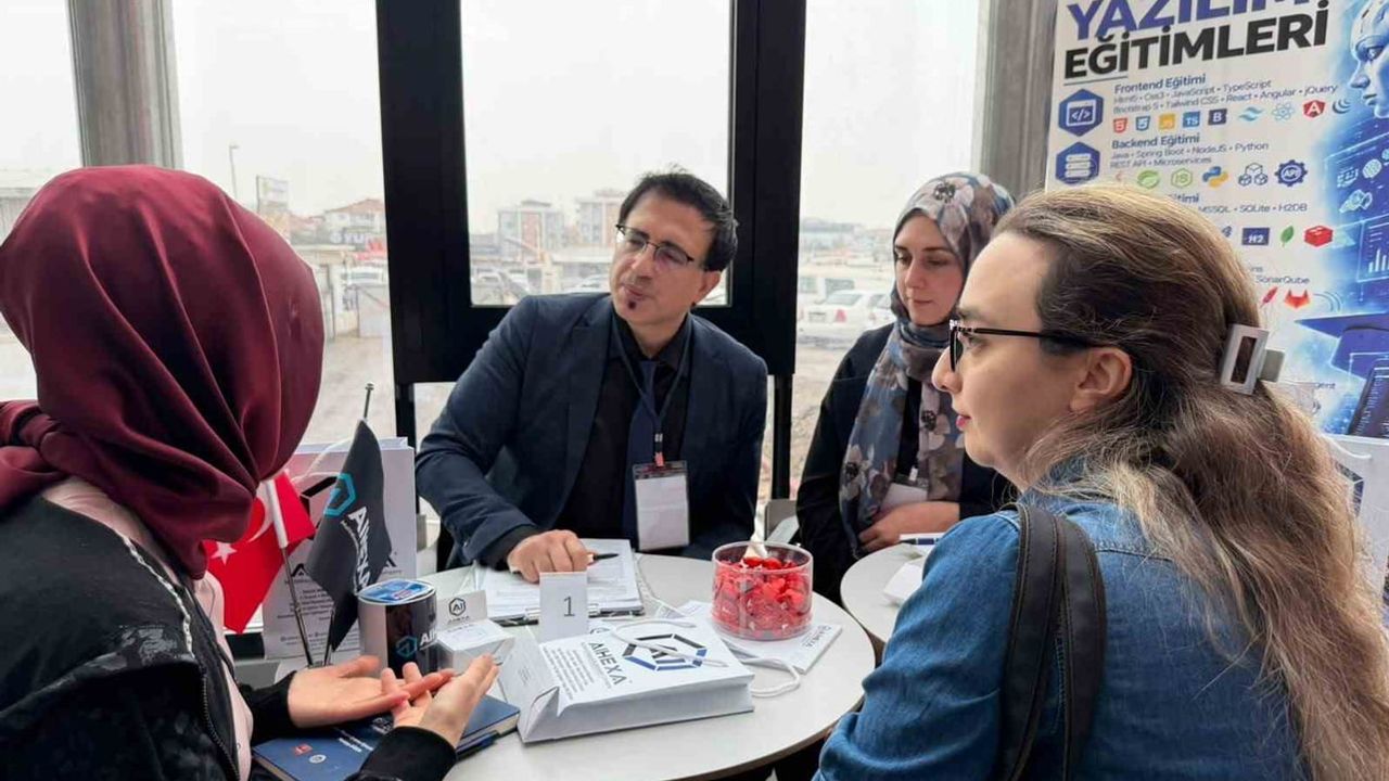 Gençlere iş kapısı: Malatya'da mezun-işveren eşleştirme hareketi