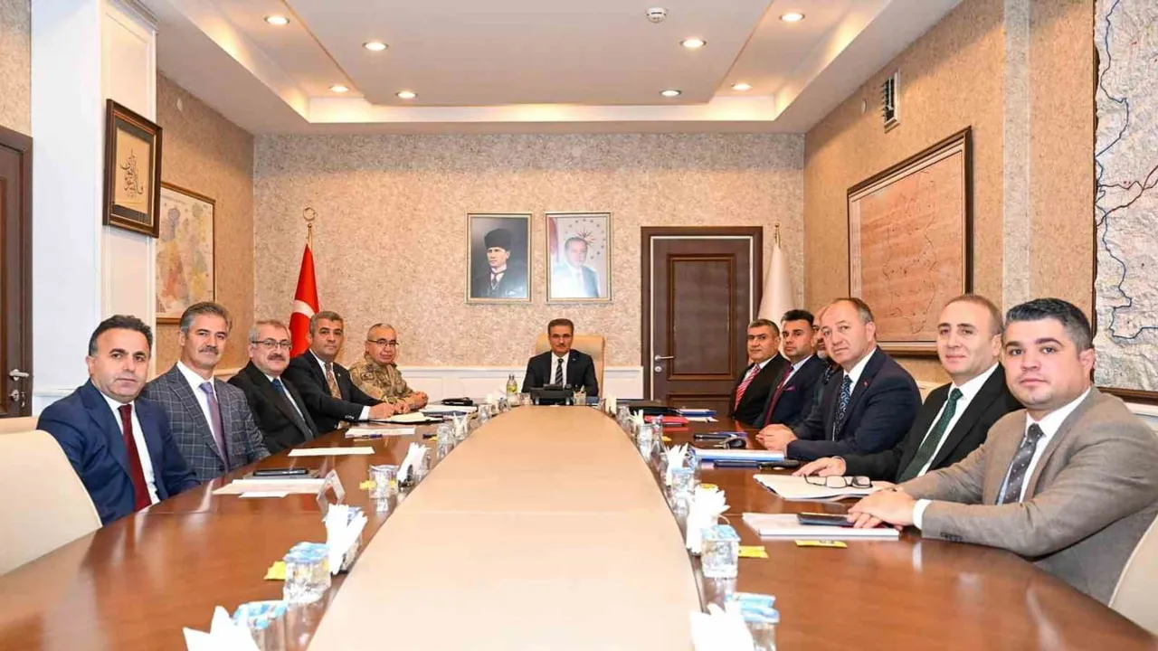 Gençlerin dijital güvencesi için Erzurum'da yol haritası