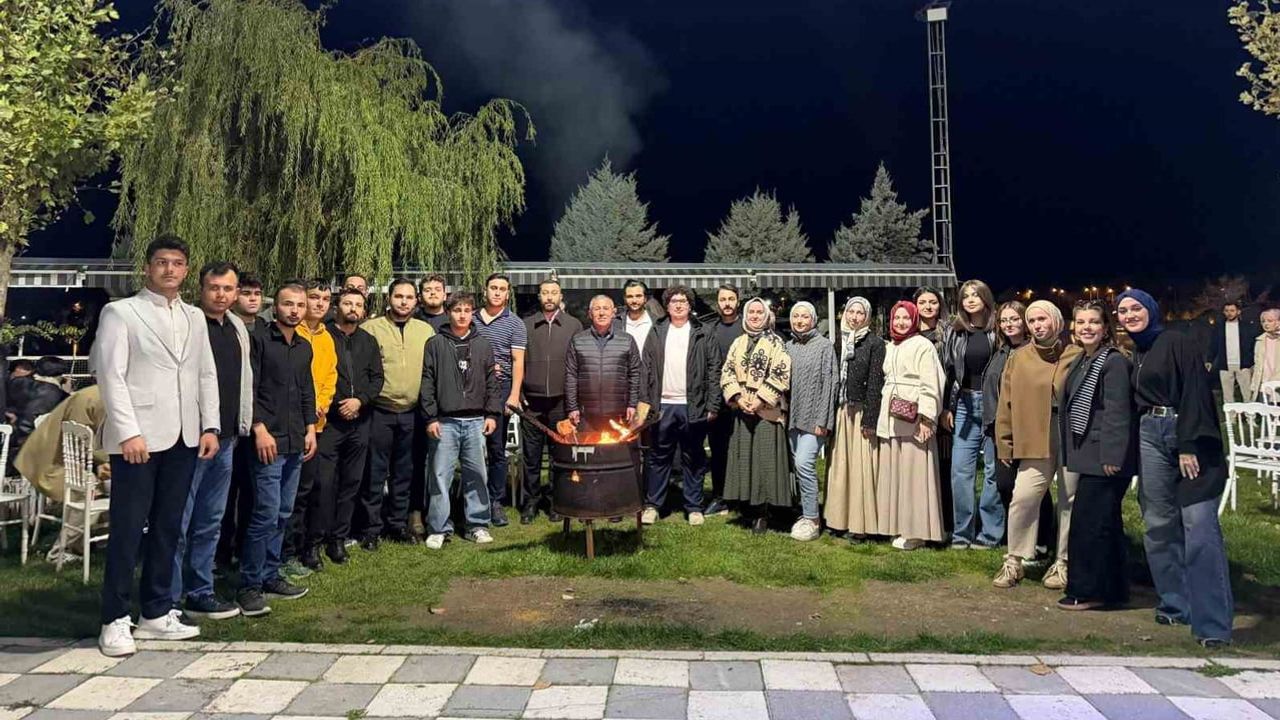 Gençlerin enerjisiyle AK Parti Bilecik teşkilatında yeni bir dönem başladı
