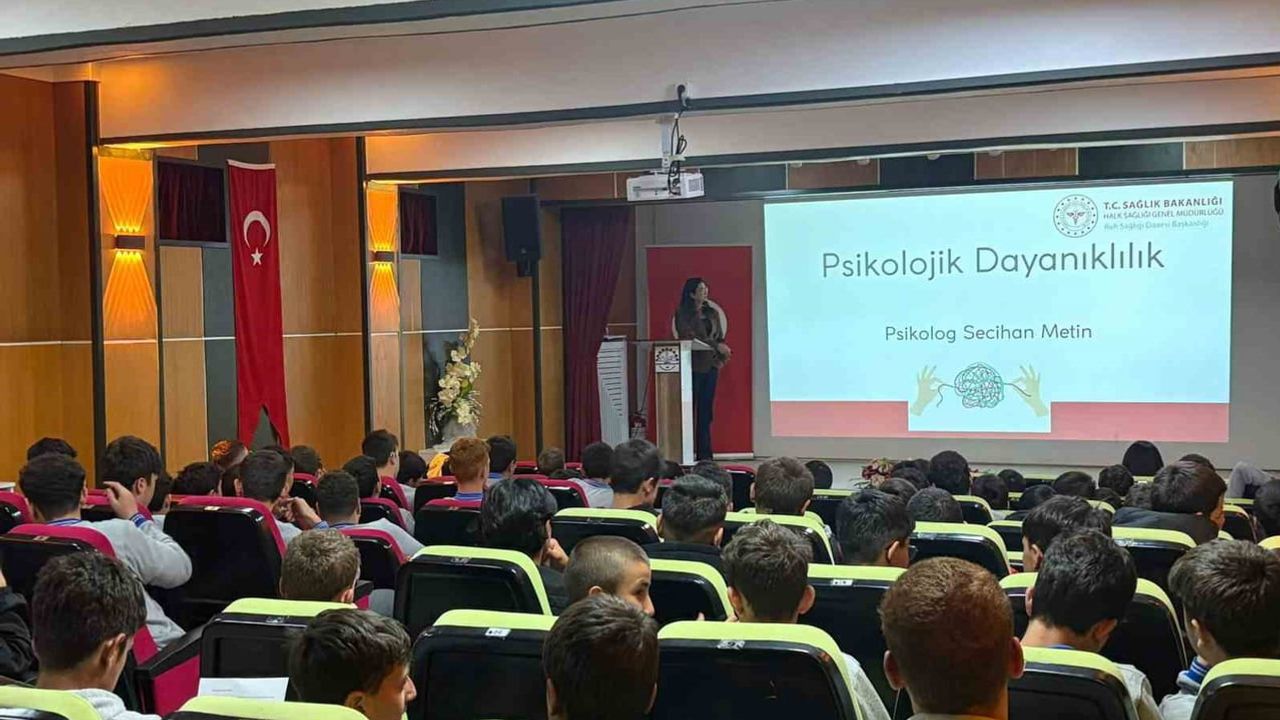Gençlerin ruh sağlığına odak: Bayburt'ta 124 öğrenciye psikolojik dayanıklılık eğitimi