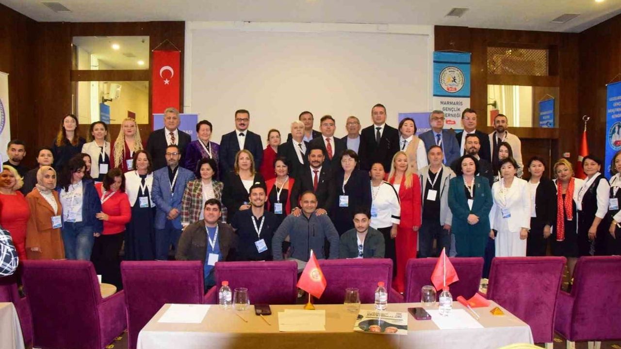 Gençliği bilim ve teknolojiyle güçlendirme çağrısı Marmaris'te uluslararası kongrede