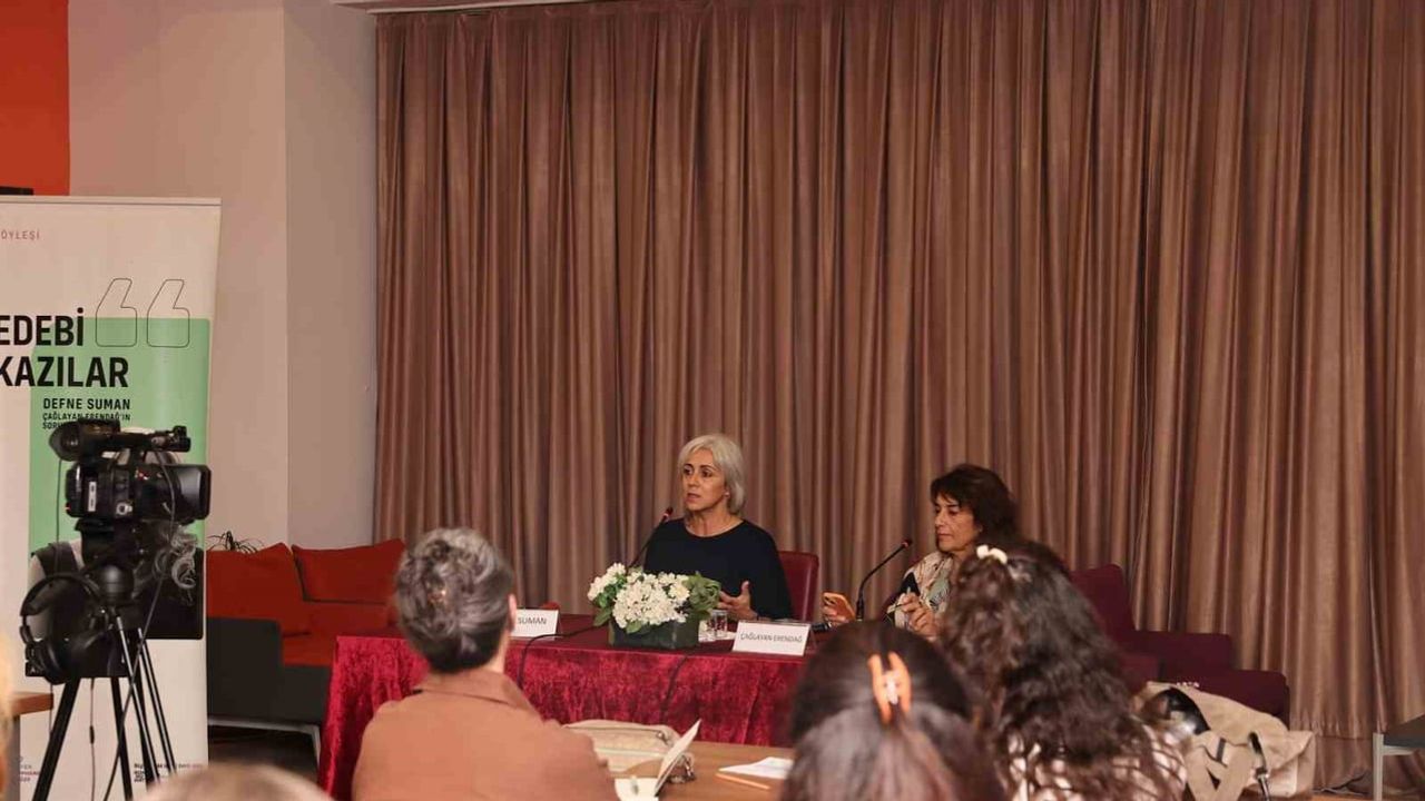Gençlikten dostluğa: Defne Suman Nilüfer okurlarıyla buluştu