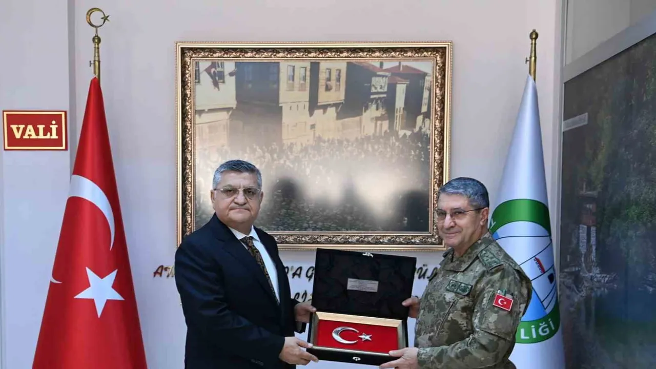 Genelkurmay başkanının Sinop ziyareti savunma sanayii heyetini bir araya getirdi