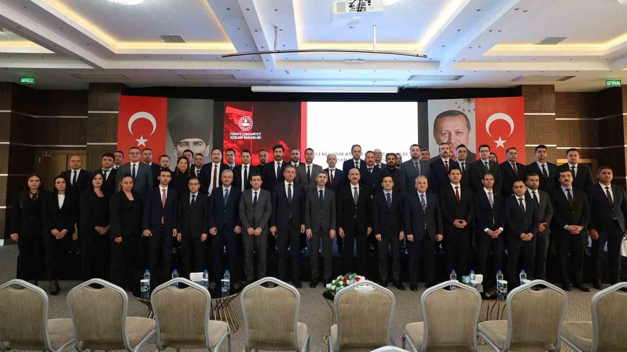 Geri gönderme merkezlerinde uygulama birliği ve insan odaklı yaklaşım öne çıktı