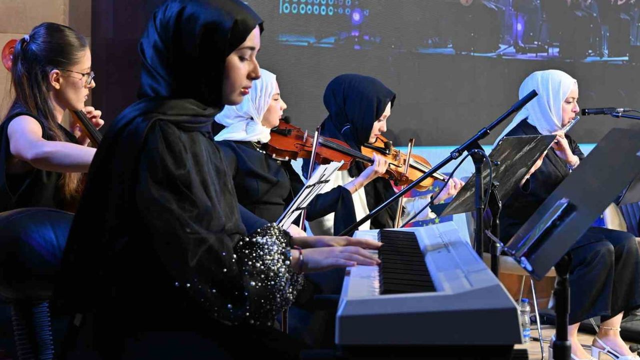 GİF müzik ekibi Üsküp'te ilk uluslararası konserini sundu