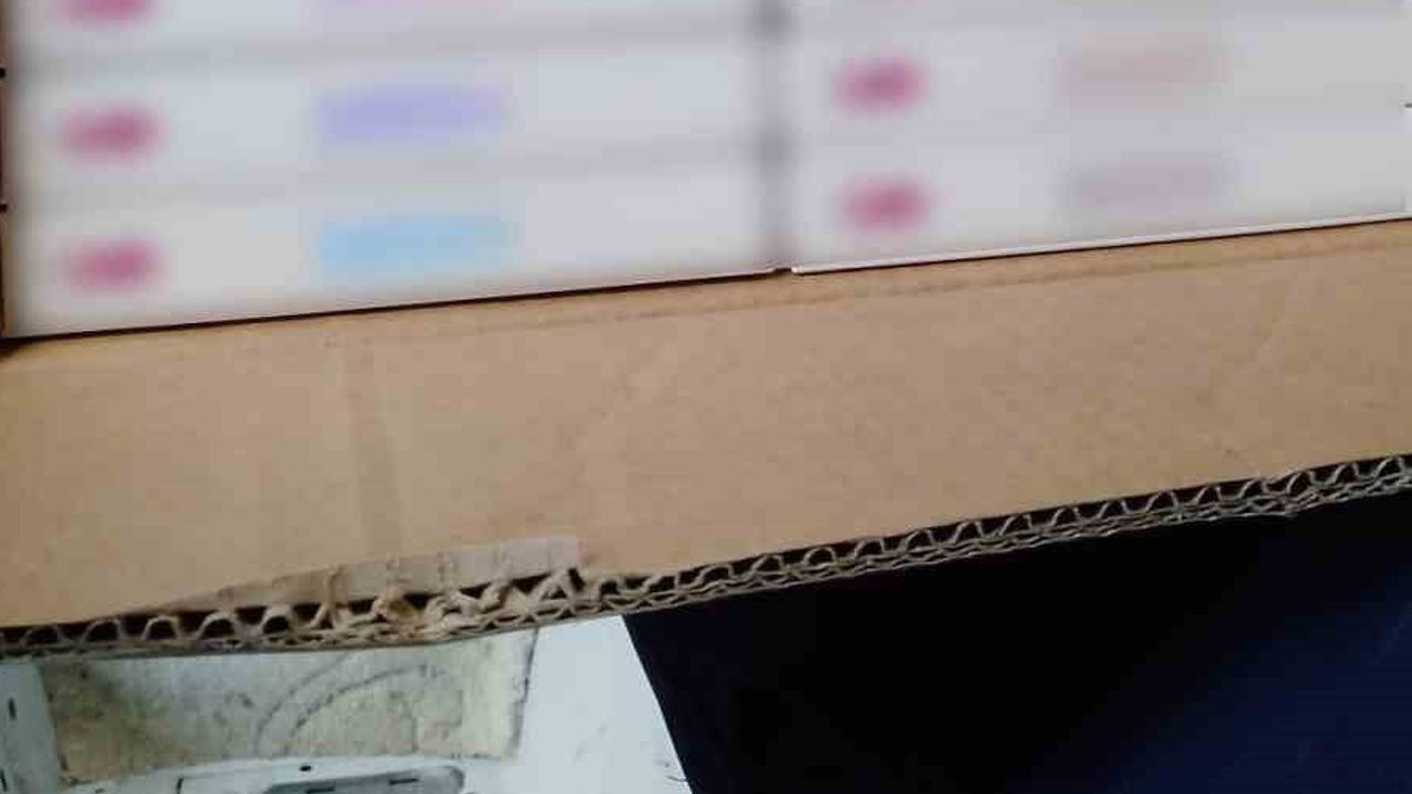 Gişede durdurulan araçtan 10 bin 700 kaçak dolgu ürünü çıktı