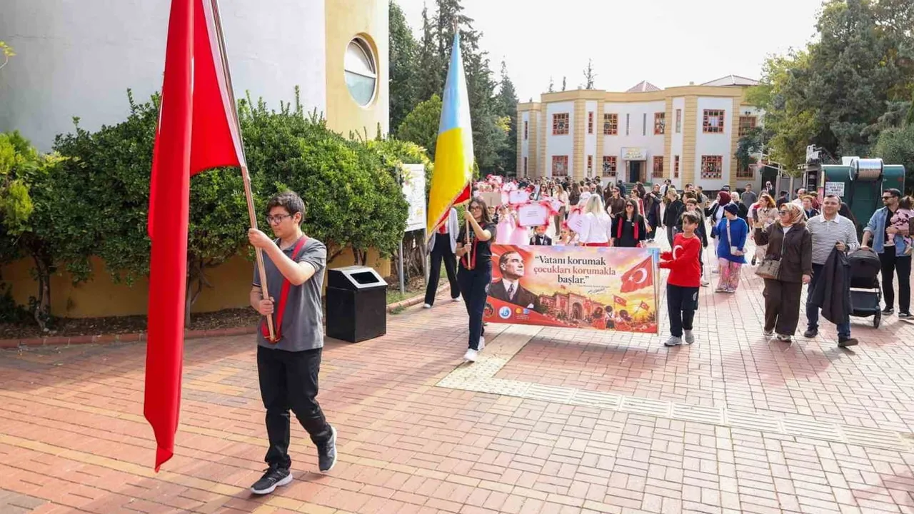 GKV'de 29 ekim coşkusu: kortej ve gösterilerle cumhuriyet şöleni