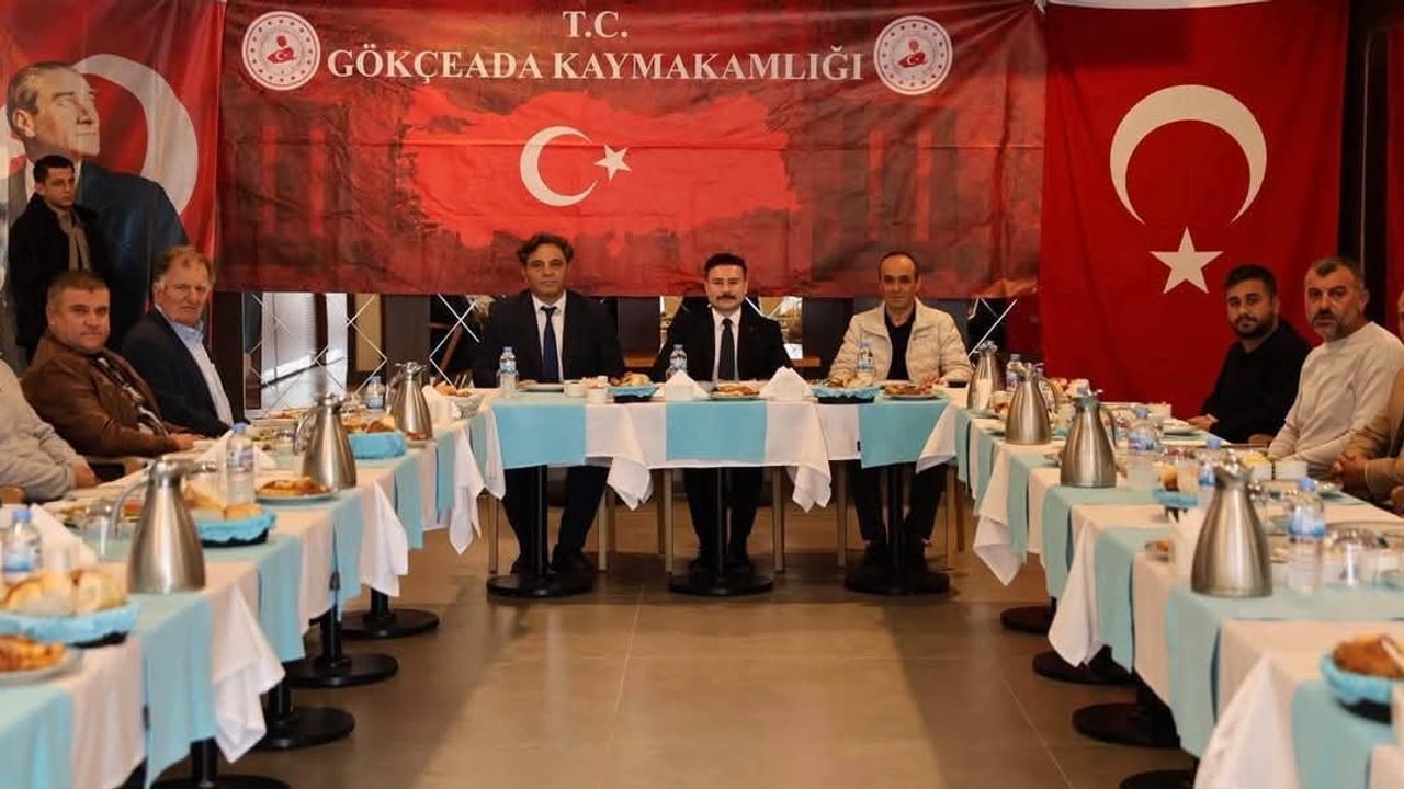 Gökçeada’da kaymakam ve muhtarlar bir araya geldi: ortak akıl vurgusu
