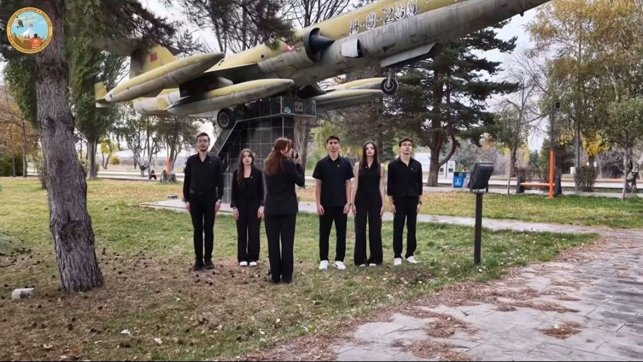 Göklerde 103. yıl mesajı: Atatürk Üniversitesi'nden 'Cumhuriyet 1-0-3' kodlu kısa film
