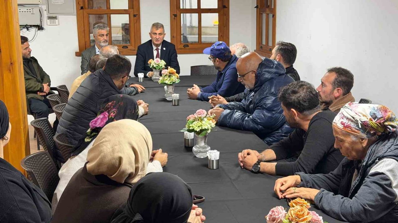 Gölcük'te risk altındaki Kahvecioğlu Sitesi sakinlerine belediye geçici barınma desteği