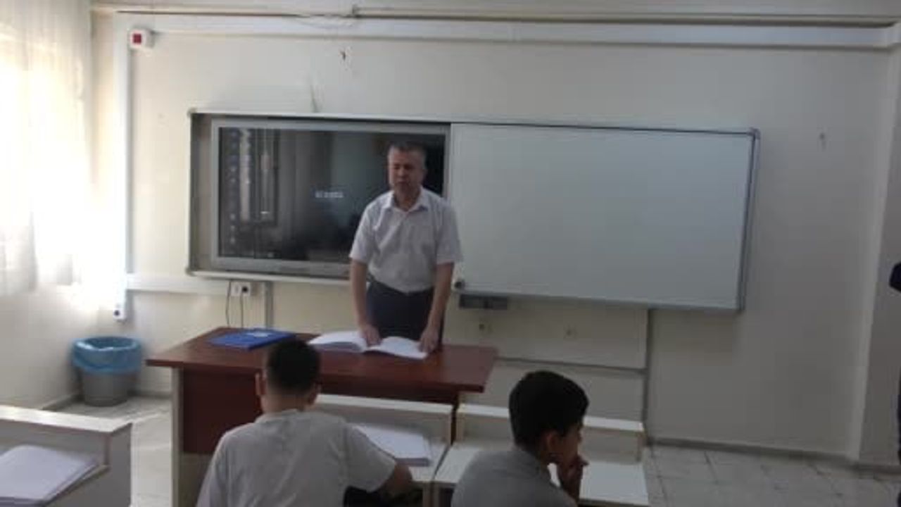 Görme engelli öğrencilerin yol göstereni: Alpay öğretmenin 26 yıllık mesleği