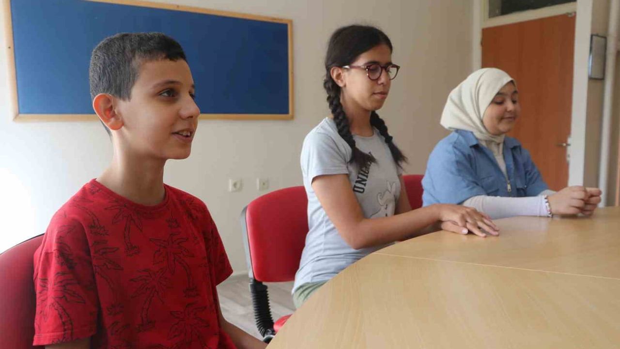 Görmeyle değil gönülle rehberlik eden öğretmen: Hasan'ın 20 yıllık hikâyesi