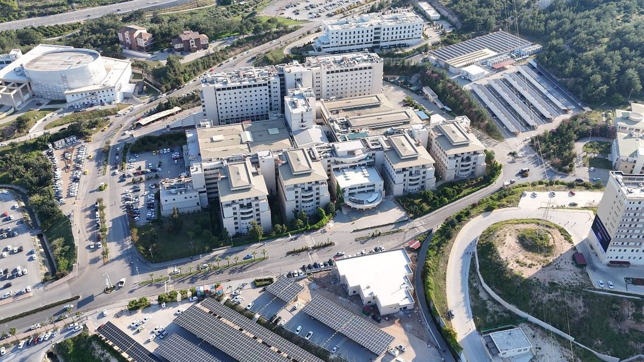 Güçlendirilen altyapıyla Mersin Üniversitesi Hastanesi 2026'de bir milyonu aştı