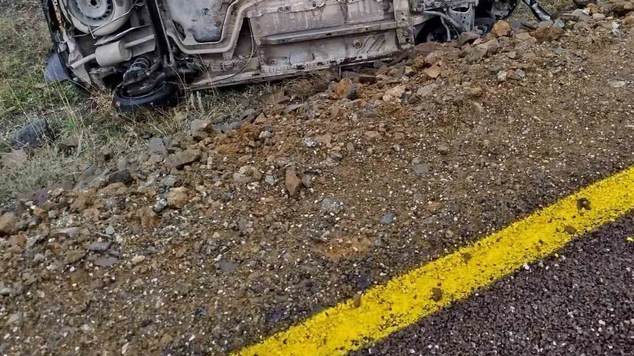 Güllüdere'de kayganlaşan yolda takla atan otomobil: iki kişi hafif yaralandı