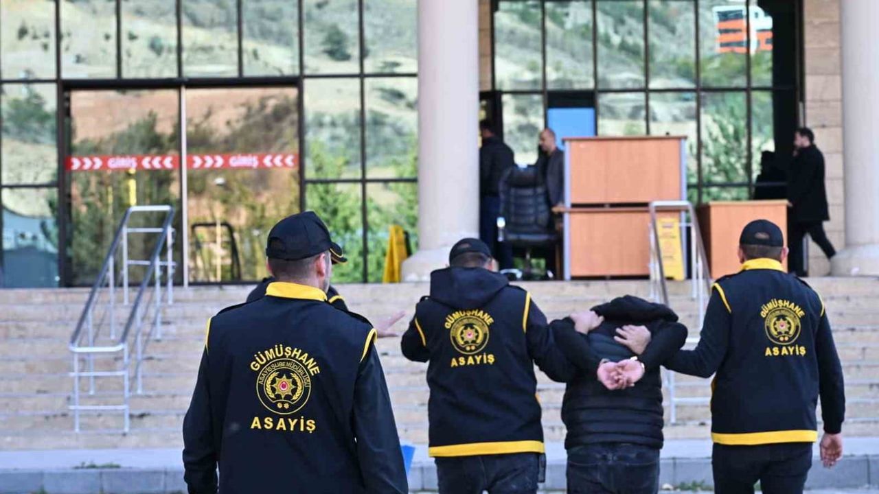 Gümüşhane’de apartmanda iki evden hırsızlık: şüphelinin evinde ve aracında altınlar bulundu