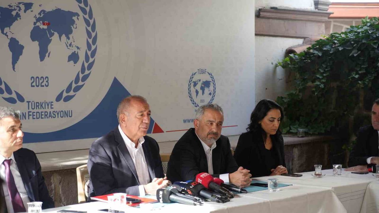 Gürsel Tekin'den CHP'de sıkıntı, terörsüz Türkiye ve erken seçim vurgusu
