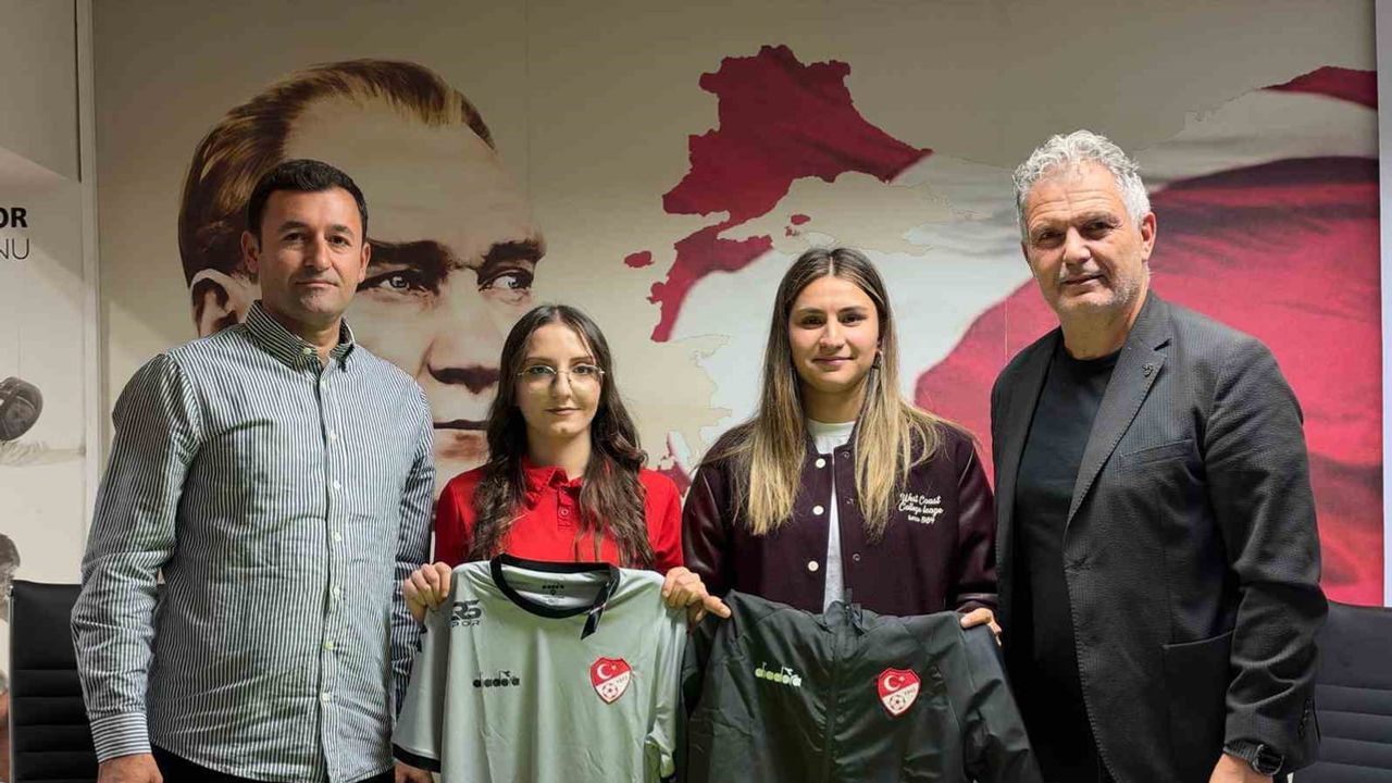 Hakemlere yeni sezon morali: kıyafet ve çantalar teslim edildi