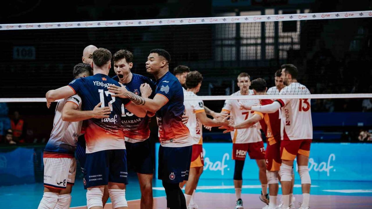 Halkbank kritik anlarda üstünlük kurdu: Galatasaray 3-1 yenildi
