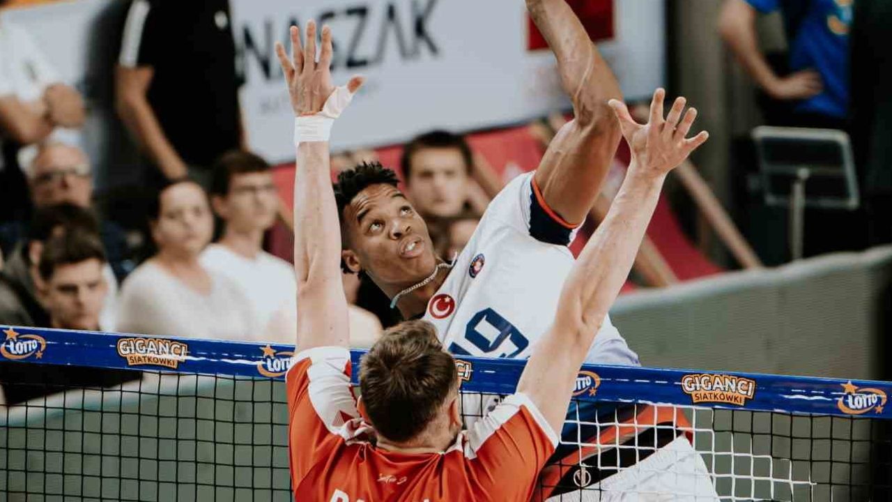 Halkbank Polonya'da üçüncülüğü garantiledi: Spor Toto'yu 3-2 yendi