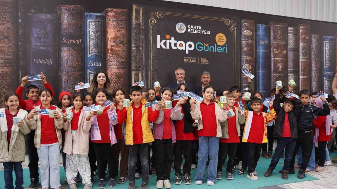 Hallaç: kitapla buluşan nesil geleceğe atılan güçlü bir adımdır