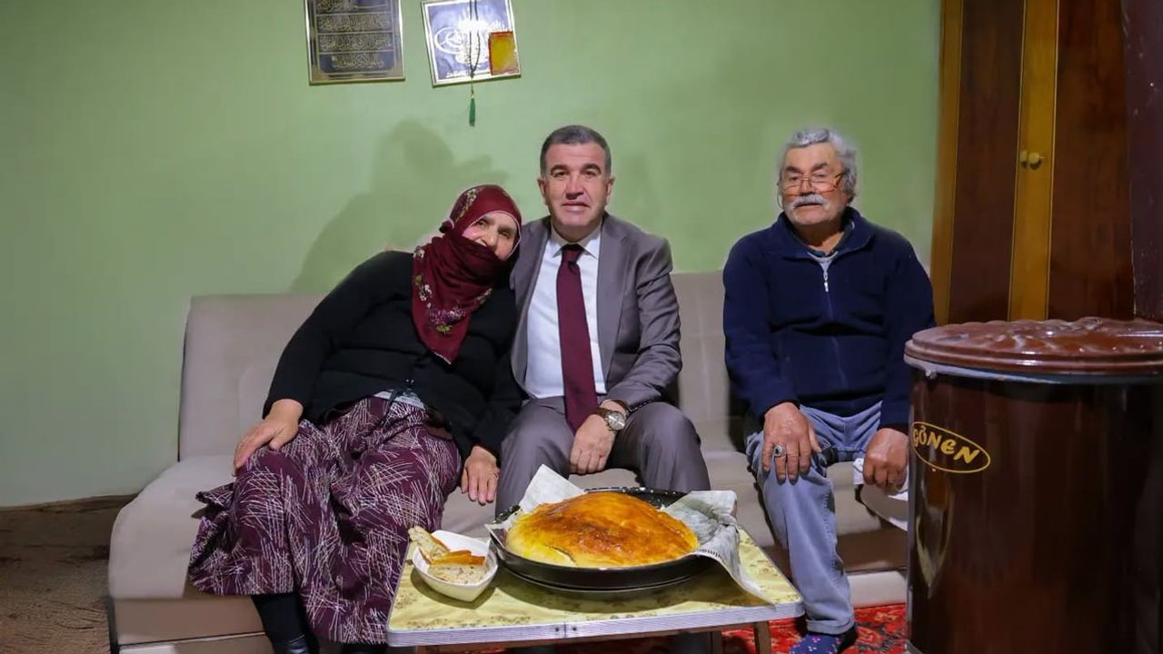 Hanelerde buluşma: Bayburt ve Aydıntepe'de yaşlılarla anlamlı gün