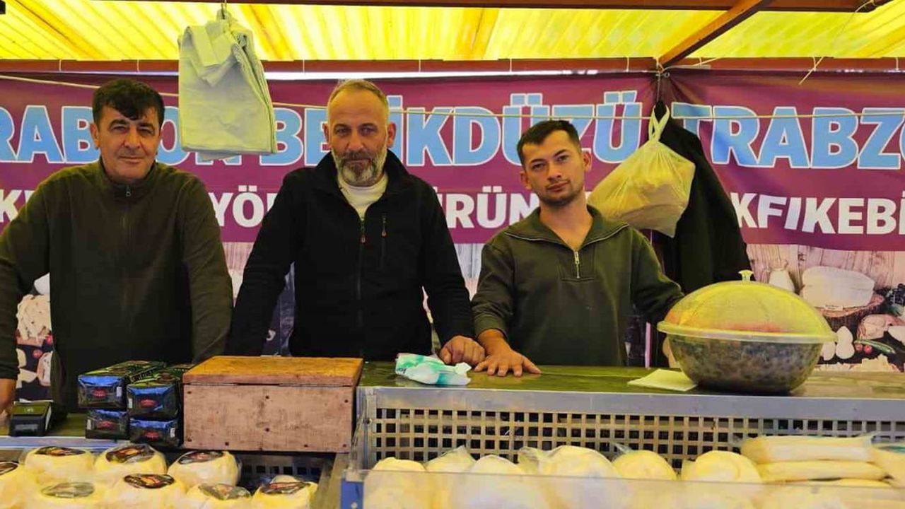 Hasköy pazarında ülke lezzetleri tezgah tezgah sergileniyor
