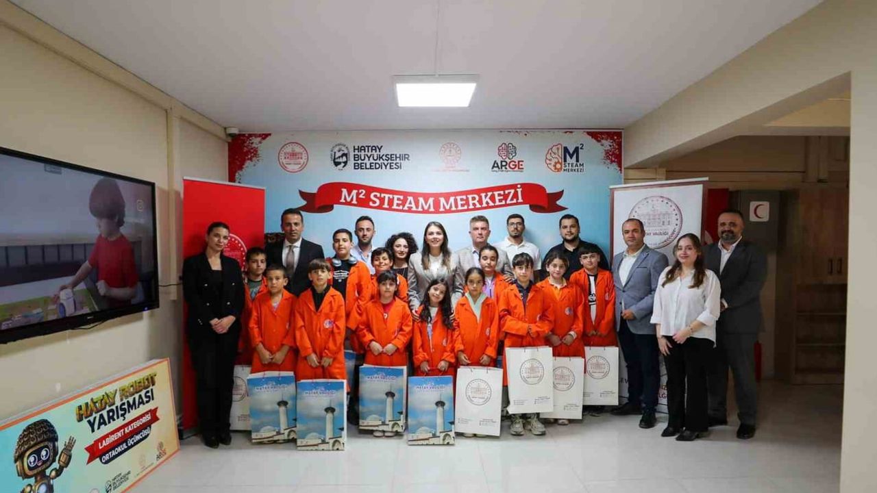 Hatay'da çocuklara keşif odaklı robotik kodlama ve tasarım eğitimi verildi