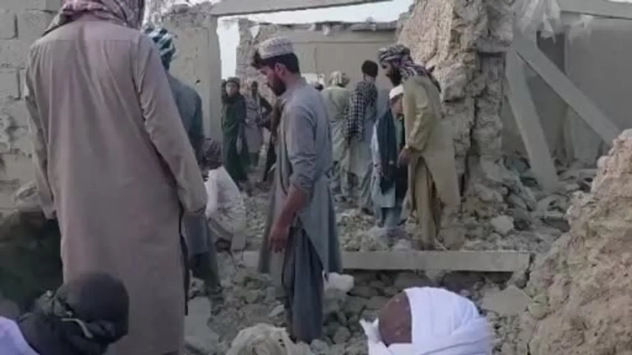Hava saldırıları sonrası Pakistan ve Afganistan karşılıklı suçlamalarda