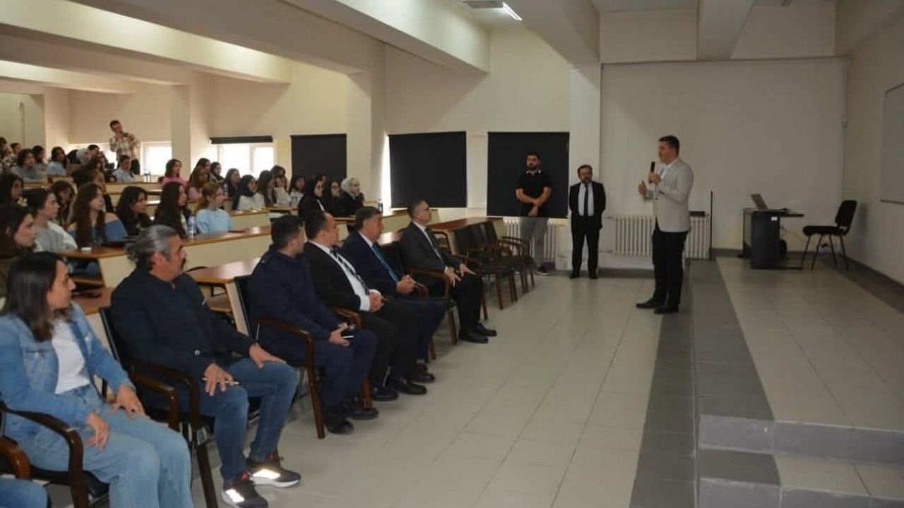 Havza MYO'da gençlere üniversite yaşamı rehberi programı
