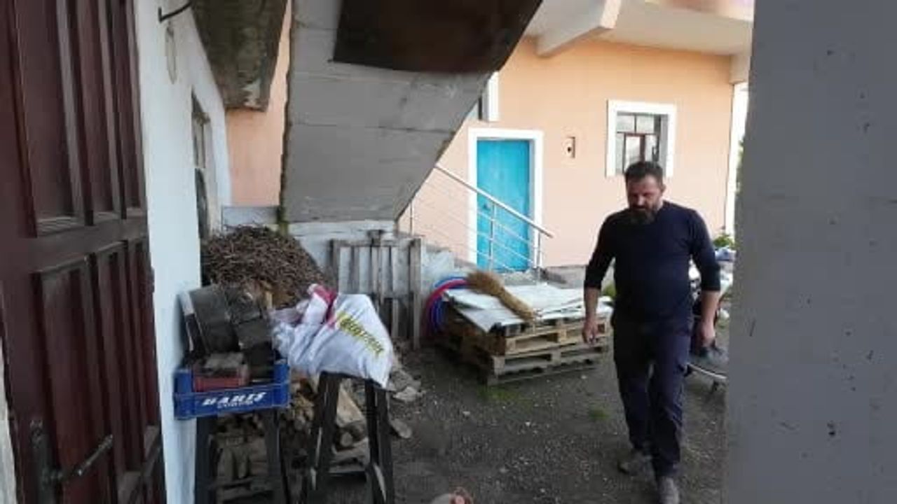 Hayalinden mesai sonraları: odunluktan hurda metalleri bıçak sanatına çeviren usta
