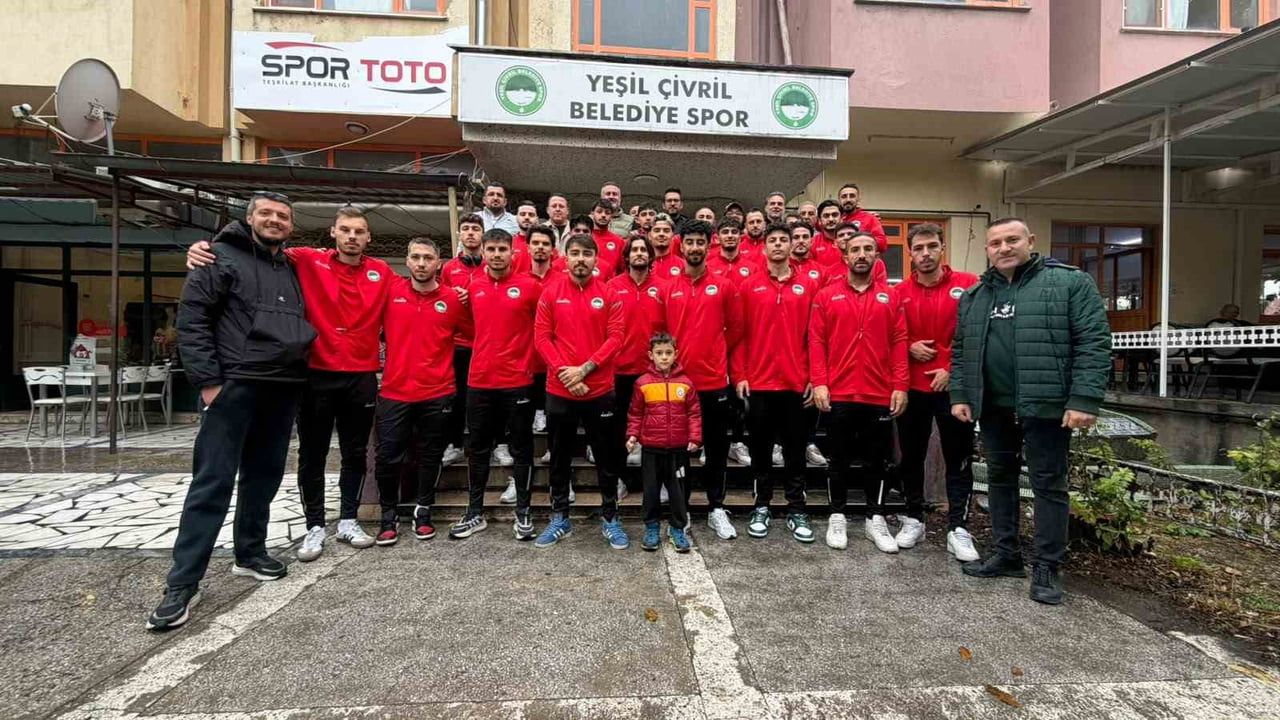 Hedef belli: Yeşil Çivril Belediyespor 3. Lig için sahada