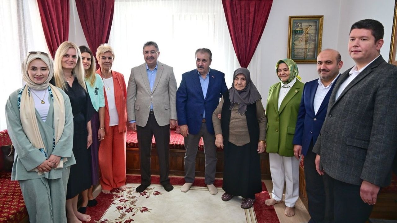 Heyet Günyüzü'nde BBP lideri Mustafa Destici ile görüşme yaptı